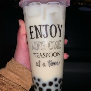 Meet your Posher, Roxanna